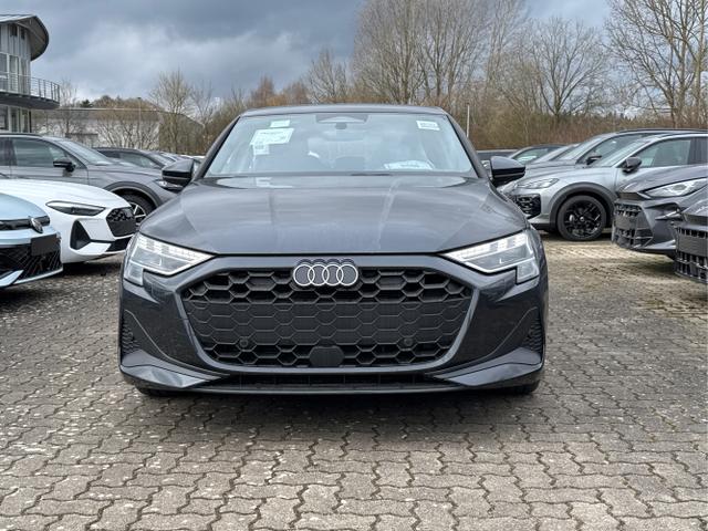 Audi / A3 Sportback / Grau / / / ACC+KAMERA+SHZ+LED+16LM+APP, Beispielbilder