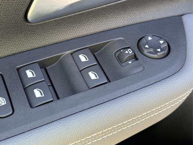 Opel / Mokka / Wei&szlig; / / / KAMERA+ACC+NAVI+SHZ+KLIMA+17ALU+LED