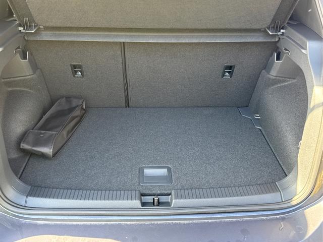 Volkswagen / T-Cross / / / / NAVI+SHZ+MATRIX+ACC+KAMERA+18'' ALU, Beispielbilder, ggf. teilweise mit Sonderausstattung