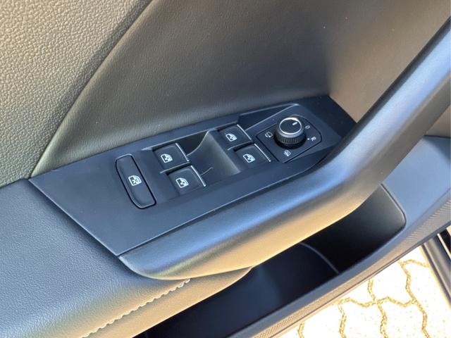 Volkswagen / T-Cross / / / / NAVI+SHZ+MATRIX+ACC+KAMERA+18'' ALU, Beispielbilder, ggf. teilweise mit Sonderausstattung