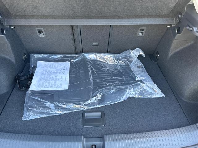 Volkswagen / T-Roc / / / / MATRIX LED+ KAMERA+ EL.HECKKL.+PDC+SHZ, Beispielbilder, ggf. teilweise mit Sonderausstattung