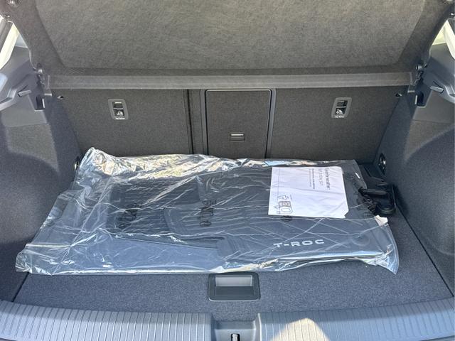 Volkswagen / T-Roc / / / / MATRIX LED+ KAMERA+ EL. HECKKL.+PDC+SHZ, Beispielbilder