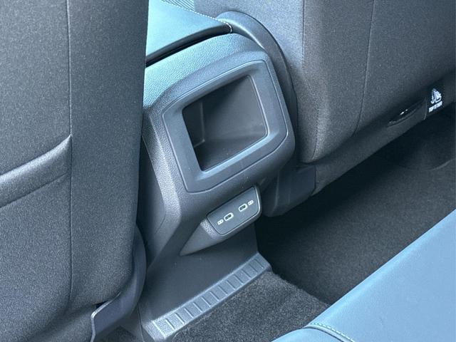 Volkswagen / T-Cross / / / / NAVI+SHZ+MATRIX+ACC+KAMERA+18'' ALU