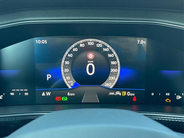 Volkswagen / T-Cross / / / / NAVI+SHZ+MATRIX+ACC+KAMERA+18'' ALU