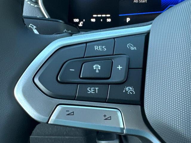 Volkswagen / T-Cross / / / / NAVI+SHZ+MATRIX+ACC+KAMERA+18'' ALU