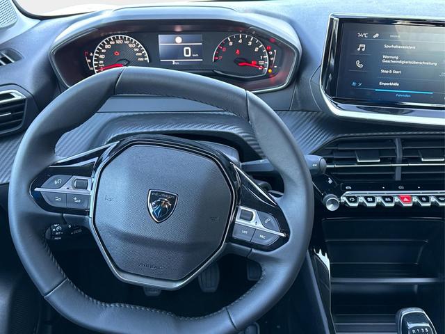 Peugeot / 208 / Grau / / / MAN6+SHZ+LED+PDC+TEMPOMAT