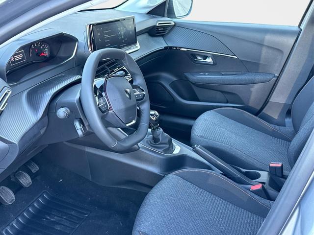 Peugeot / 208 / Grau / / / MAN6+SHZ+LED+PDC+TEMPOMAT