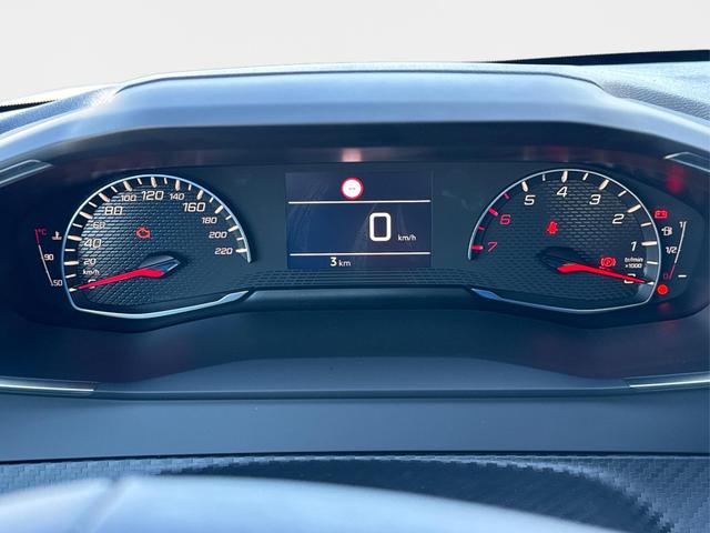 Peugeot / 208 / Grau / / / MAN6+SHZ+LED+PDC+TEMPOMAT