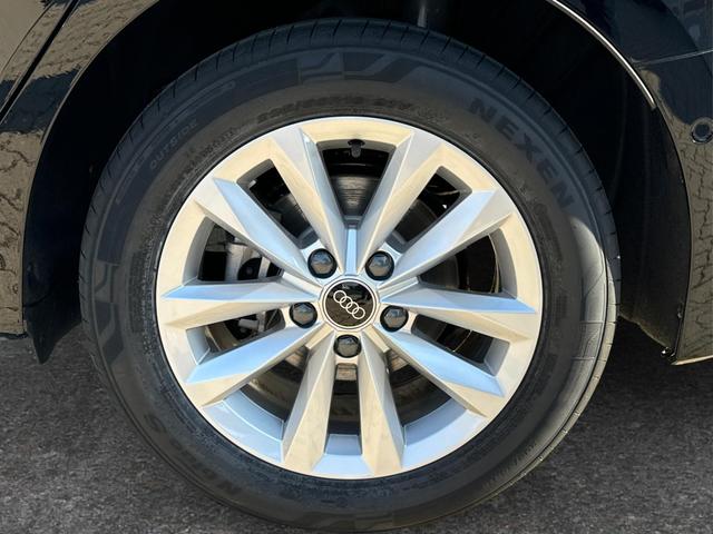 Audi / A3 Sportback / Schwarz / / / ACC+KAMERA+SHZ+LED+16LM+APP