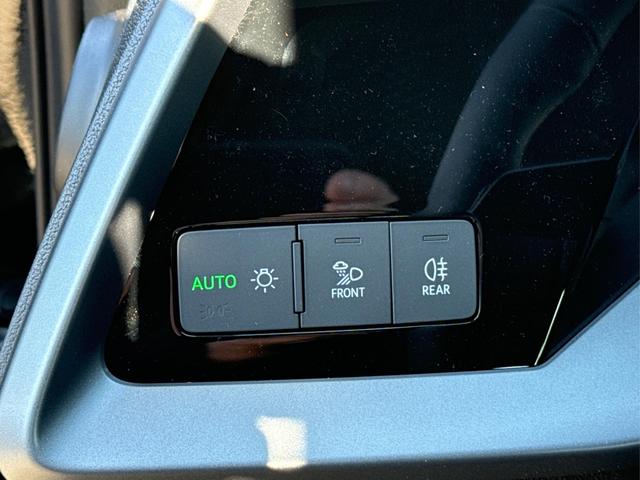 Audi / A3 Sportback / Schwarz / / / ACC+KAMERA+SHZ+LED+16LM+APP