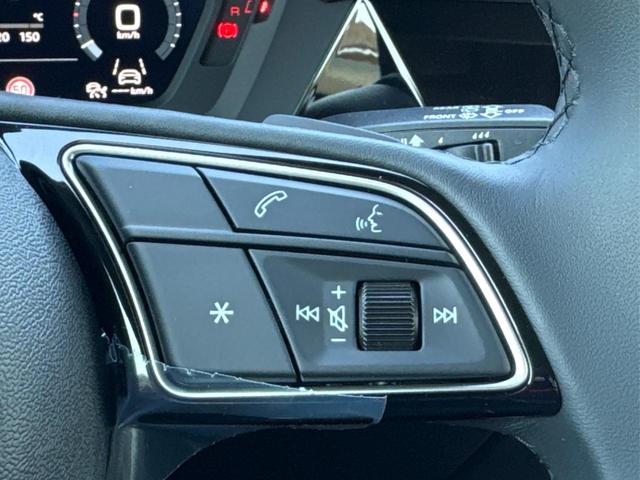 Audi / A3 Sportback / Schwarz / / / ACC+KAMERA+SHZ+LED+16LM+APP