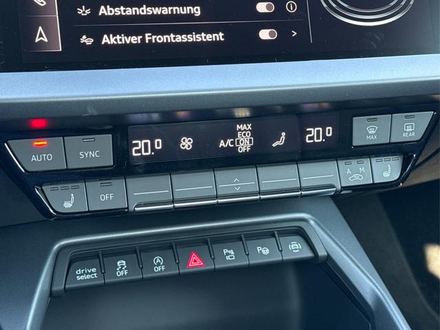 Audi / A3 Sportback / Schwarz / / / ACC+KAMERA+SHZ+LED+16LM+APP