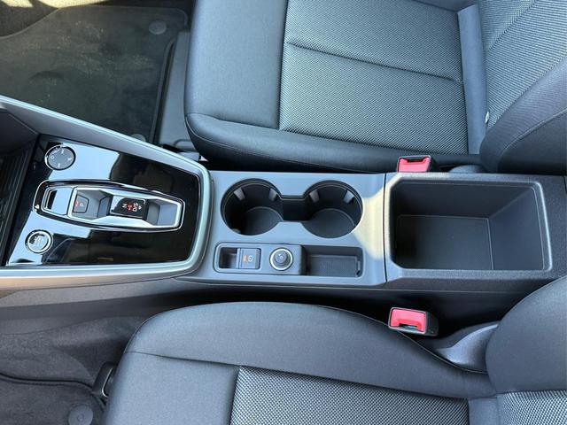 Audi / A3 Sportback / Grau / / / ACC+KAMERA+SHZ+LED+16LM+APP, Beispielbilder, ggf. teilweise mit Sonderausstattung