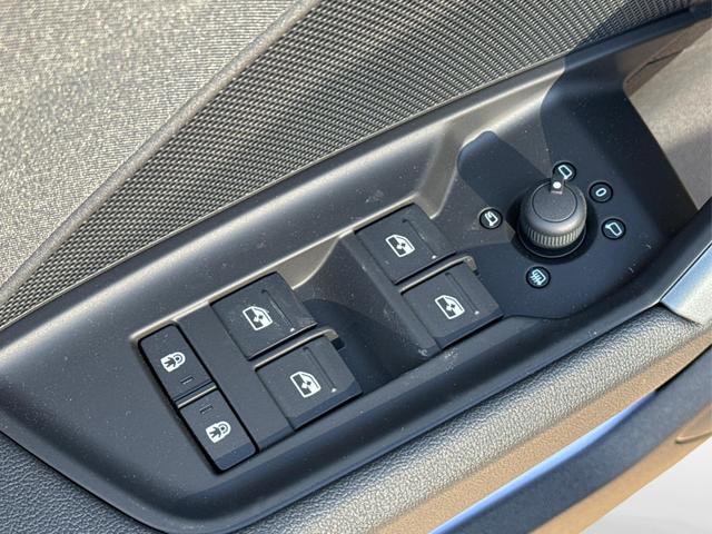 Audi / A3 Sportback / Grau / / / ACC+KAMERA+SHZ+LED+16LM+APP, Beispielbilder, ggf. teilweise mit Sonderausstattung