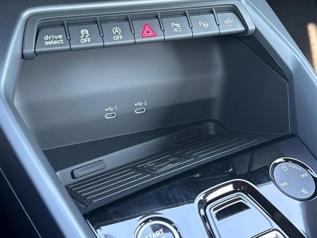 Audi / A3 Sportback / Grau / / / ACC+KAMERA+SHZ+LED+16LM+APP, Beispielbilder, ggf. teilweise mit Sonderausstattung