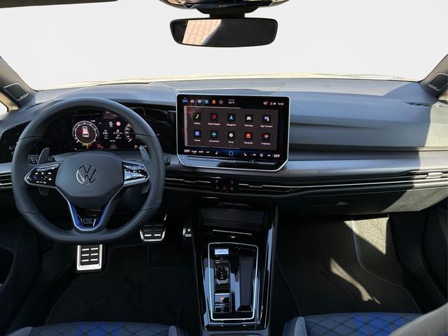 Volkswagen / Golf / Wei&szlig; / / / 4x4+PANO+MATRIX+HUD+HARMAN+NAVI+360 KAMERA+19 LM, Beispielbilder