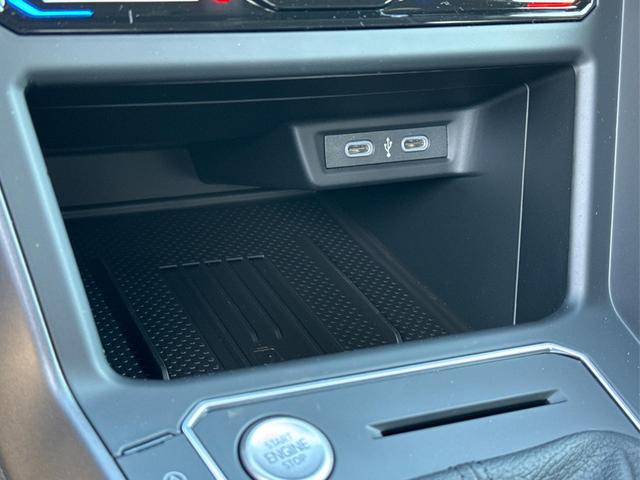 Volkswagen / Taigo / Silber / / / MATRIX-LED+KAMERA+ACC+KLIMA, Beispielbilder