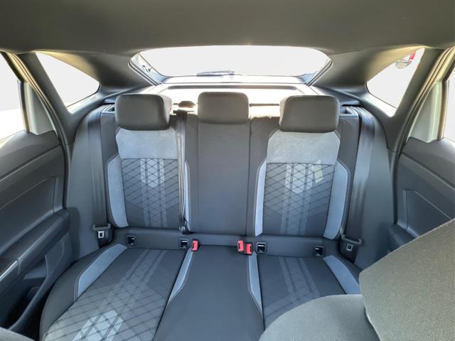 Volkswagen / Taigo / Silber / / / MATRIX-LED+KAMERA+ACC+KLIMA, Beispielbilder