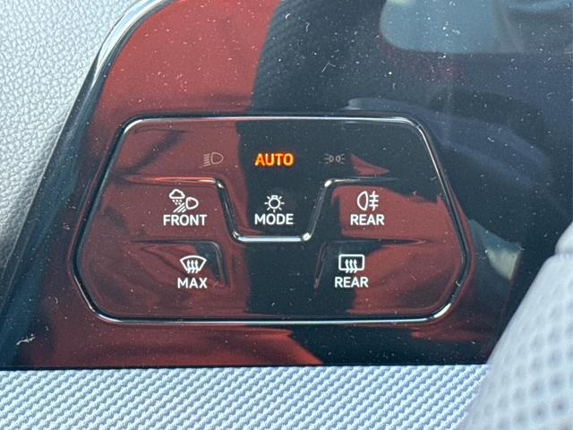 Volkswagen / Golf / Grau / / / PANO+MATRIX+HUD+HARMAN+NAVI+360 KAMERA+19 LM, Beispielbilder