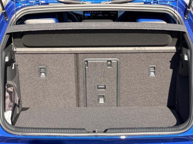 Volkswagen / Golf / / / / 4x4+PANO+MATRIX+HUD+HARMAN+NAVI+360 KAMERA+19 LM, Beispielbilder