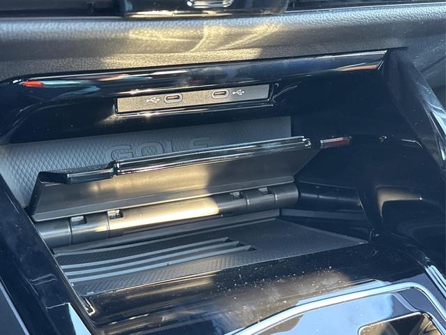 Volkswagen / Golf / / / / 4x4+PANO+MATRIX+HUD+HARMAN+NAVI+360 KAMERA+19 LM, Beispielbilder