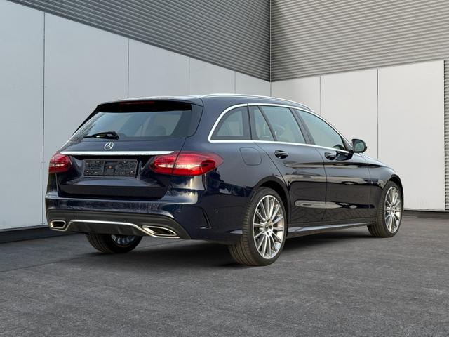 Mercedes-Benz / C-Klasse / Blau / / / C 300 T AMG-Line+LED+NAVI+KAMERA+19AMG-Felgen+el.HECK