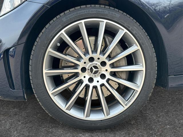 Mercedes-Benz / C-Klasse / Blau / / / C 300 T AMG-Line+LED+NAVI+KAMERA+19AMG-Felgen+el.HECK