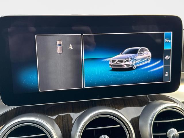 Mercedes-Benz / C-Klasse / Blau / / / C 300 T AMG-Line+LED+NAVI+KAMERA+19AMG-Felgen+el.HECK