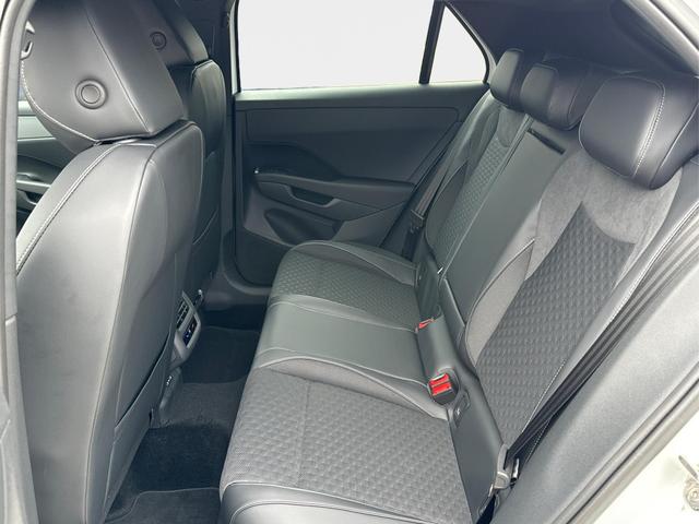  / / / / / , Beispielbilder, ggf. teilweise mit Sonderausstattung