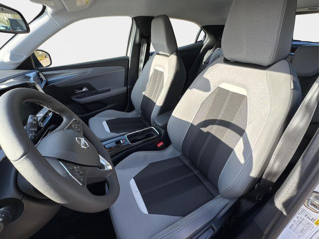 Opel / Mokka / Wei&szlig; / / / KAMERA+ACC+NAVI+SHZ+KLIMA+17ALU+LED