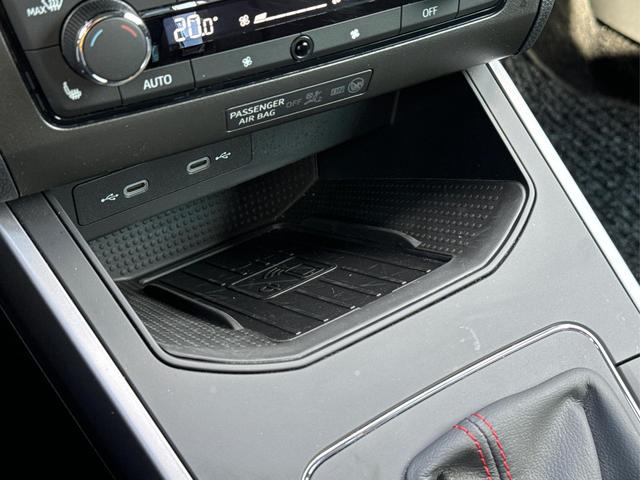 Seat / Arona / Blau / / / LED+ACC+PDC+KAMERA+FULL LINK