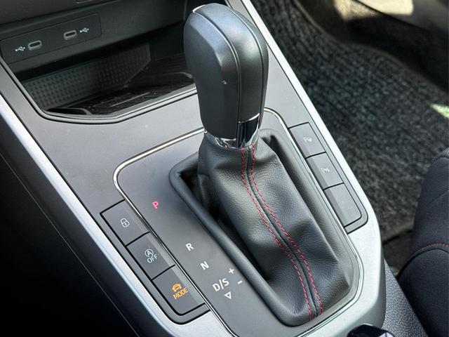 Seat / Arona / Blau / / / LED+ACC+PDC+KAMERA+FULL LINK