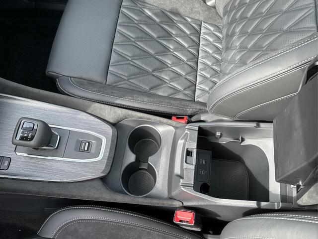 Nissan / Qashqai / Blau / / / FACELIFT+PANO+360&deg;KAMERA+PDC+EL.HECKKL. , Beispielbilder, ggf. teilweise mit Sonderausstattung