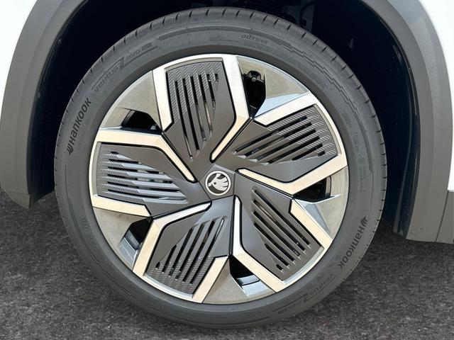 Skoda / Kodiaq / Wei&szlig; / / / LEDER+AHK+PANO+MATRIX+360 KAM+eHK+20 LM, Beispielbilder, ggf. teilweise mit Sonderausstattung