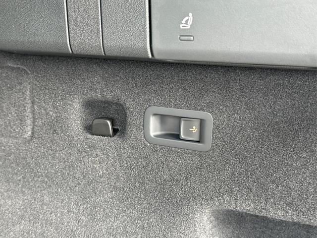 Skoda / Kodiaq / Wei&szlig; / / / LEDER+AHK+PANO+MATRIX+360 KAM+eHK+20 LM, Beispielbilder, ggf. teilweise mit Sonderausstattung