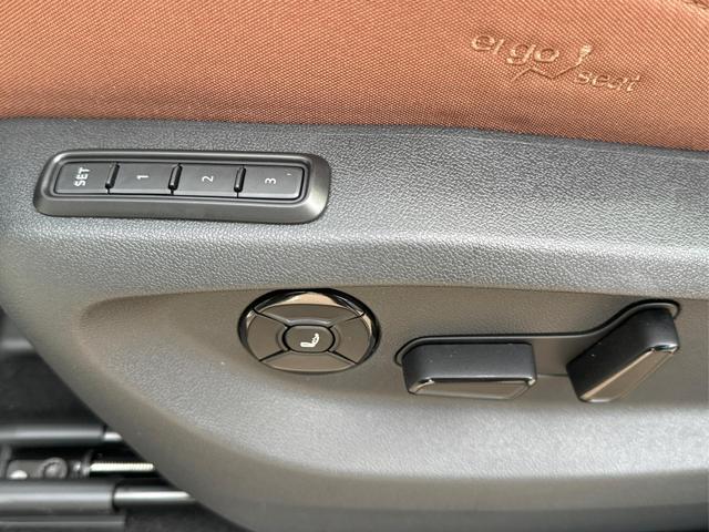 Skoda / Kodiaq / Wei&szlig; / / / LEDER+AHK+PANO+MATRIX+360 KAM+eHK+20 LM, Beispielbilder, ggf. teilweise mit Sonderausstattung