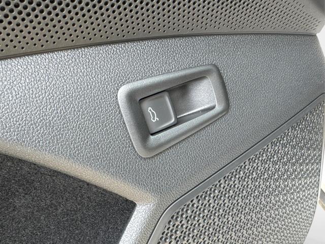 Skoda / Kodiaq / Wei&szlig; / / / LEDER+AHK+PANO+MATRIX+360 KAM+eHK+20 LM, Beispielbilder, ggf. teilweise mit Sonderausstattung