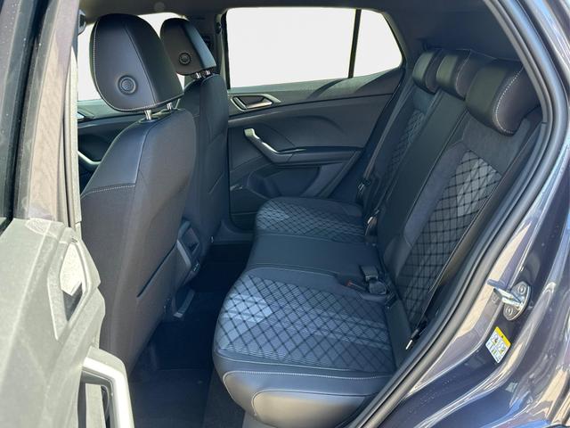 Volkswagen / T-Cross / / / / NAVI+SHZ+MATRIX+ACC+KAMERA+18'' ALU