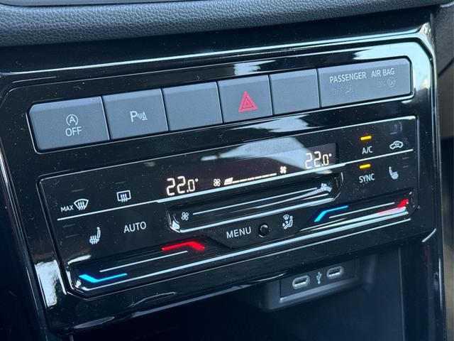 Volkswagen / T-Cross / / / / NAVI+SHZ+MATRIX+ACC+KAMERA+18'' ALU