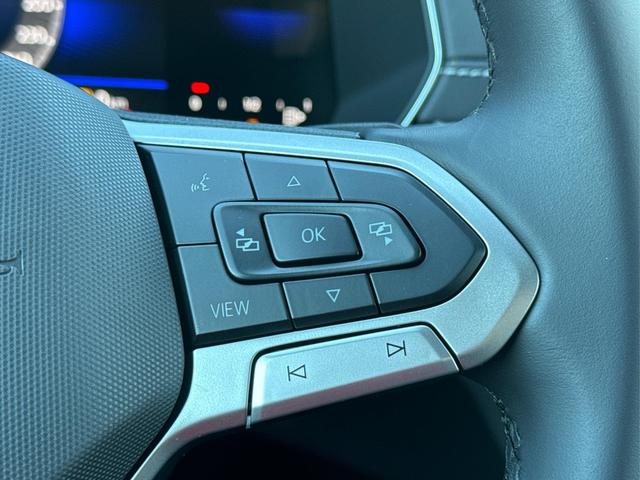 Volkswagen / T-Cross / / / / NAVI+SHZ+MATRIX+ACC+KAMERA+18'' ALU