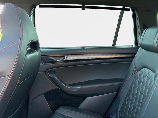 Skoda / Kodiaq / Grau / / / RS 4x4+AHK+PANO+LEDER+360&deg;KAM+7-Sitze