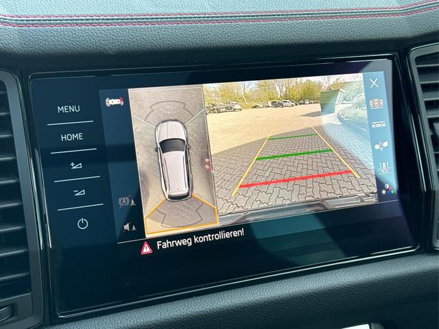 Skoda / Kodiaq / Grau / / / RS 4x4+AHK+PANO+LEDER+360&deg;KAM+7-Sitze