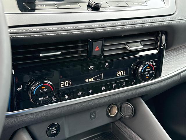 Nissan / Qashqai / Blau / / / FACELIFT+360&deg;KAMERA+ACC+PDC+EL. HECKKL. 