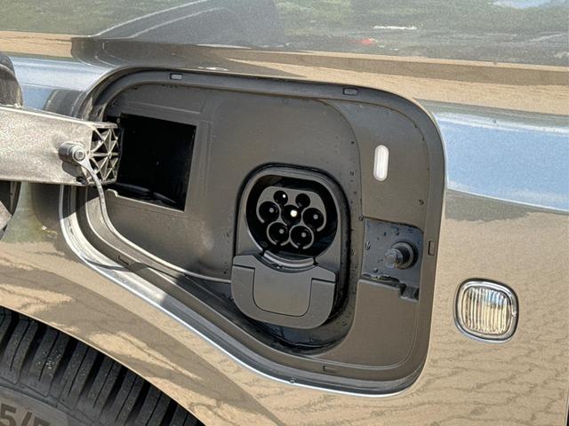 Volkswagen / Caddy Maxi / Grau / / / F&Ouml;RDERF&Auml;HIG+KAMERA+ACC+SHZ+KLIMA+APP-CONNECT+GJR+PDC, Beispielbilder, ggf. teilweise mit Sonderausstattung