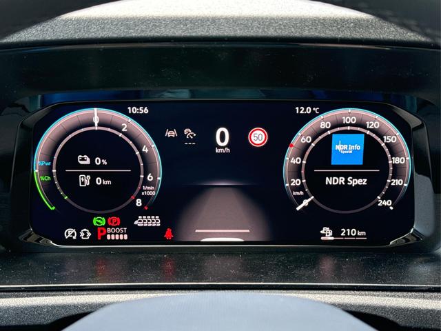 Volkswagen / Caddy Maxi / Grau / / / F&Ouml;RDERF&Auml;HIG+KAMERA+ACC+SHZ+KLIMA+APP-CONNECT+GJR+PDC, Beispielbilder, ggf. teilweise mit Sonderausstattung