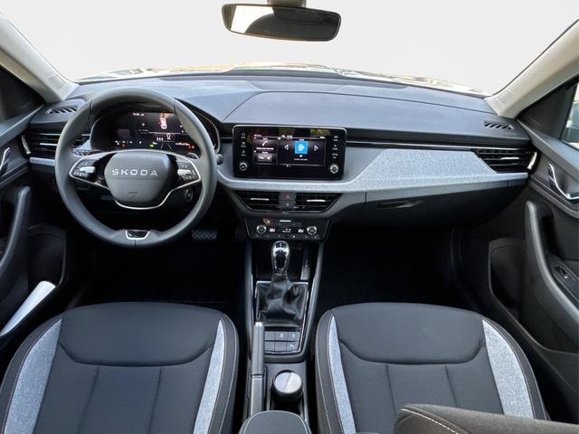 Skoda / Kamiq / Silber / / / SHZ+KAMERA+SMARTLINK+PDC+LED+16 ALU