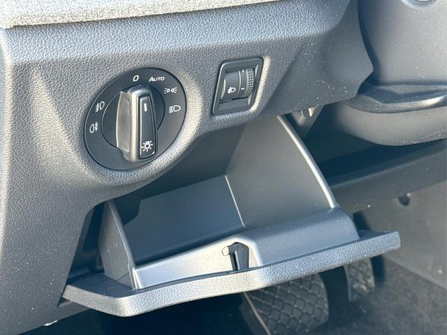 Skoda / Kamiq / Grau / / / SHZ+KAMERA+SMARTLINK+PDC+LED+16 ALU, Beispielbilder