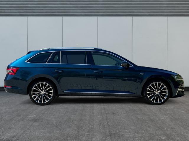 Skoda / Superb Combi / Blau / / / L&K 4x4 AHK+PANO+KAMERA+ACC+elektr.HECKKLAPPE+19ALU