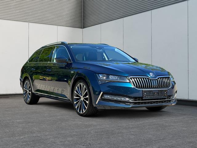 Skoda / Superb Combi / Blau / / / L&K 4x4 AHK+PANO+KAMERA+ACC+elektr.HECKKLAPPE+19ALU