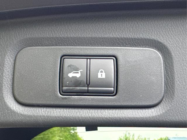 Nissan / Qashqai / Grau / / / EL.HECKKL+HEAD-UP+KAMERA+ACC+PDC+SHZ+LED 